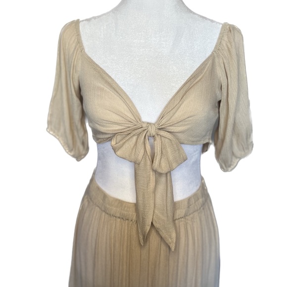 Coord Set Summer Nights Tie Crop Top & Maxi Skirt from Nasty Gal - Picture 8 of 12